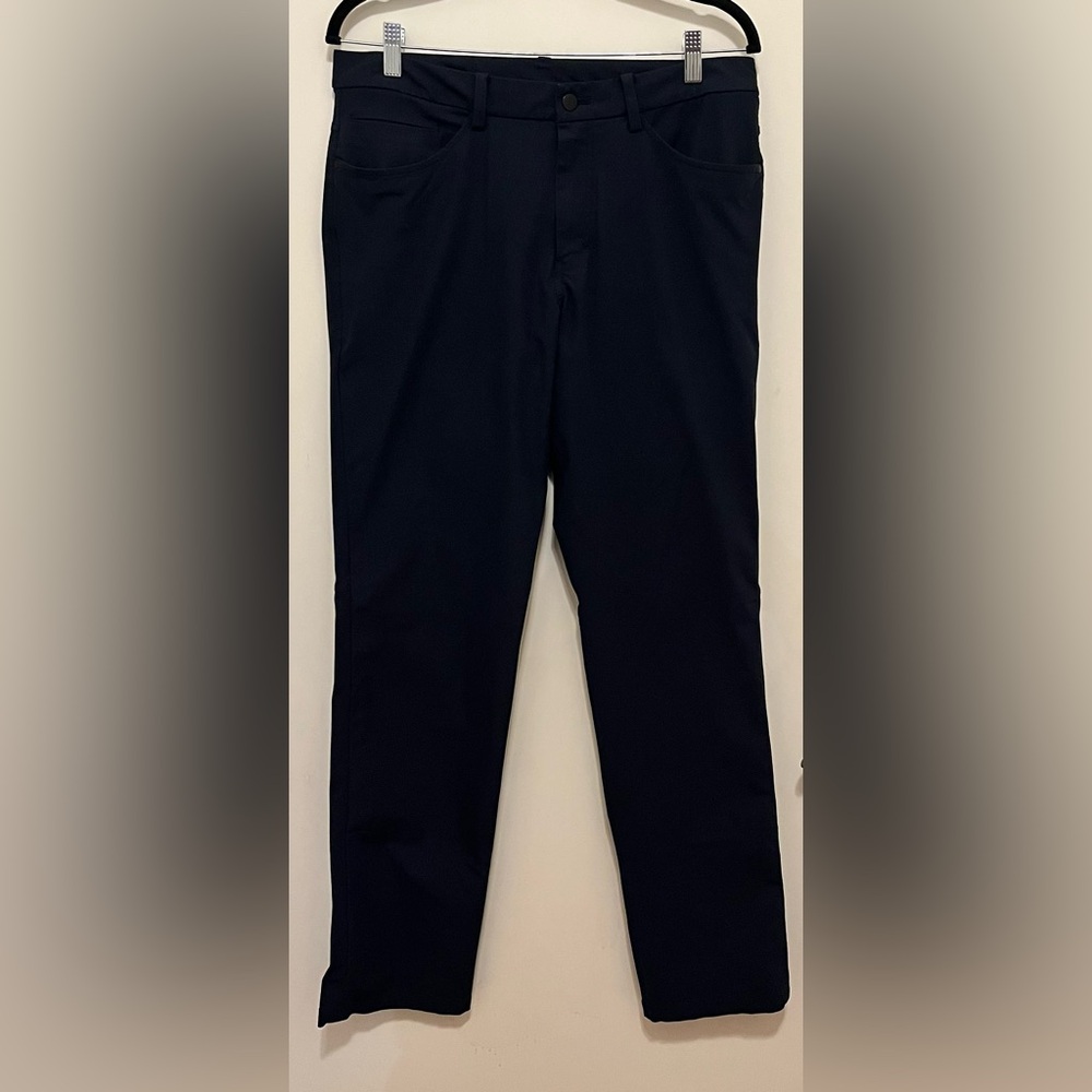 Lululemon‎ pants in dark blue size 32 (older style)